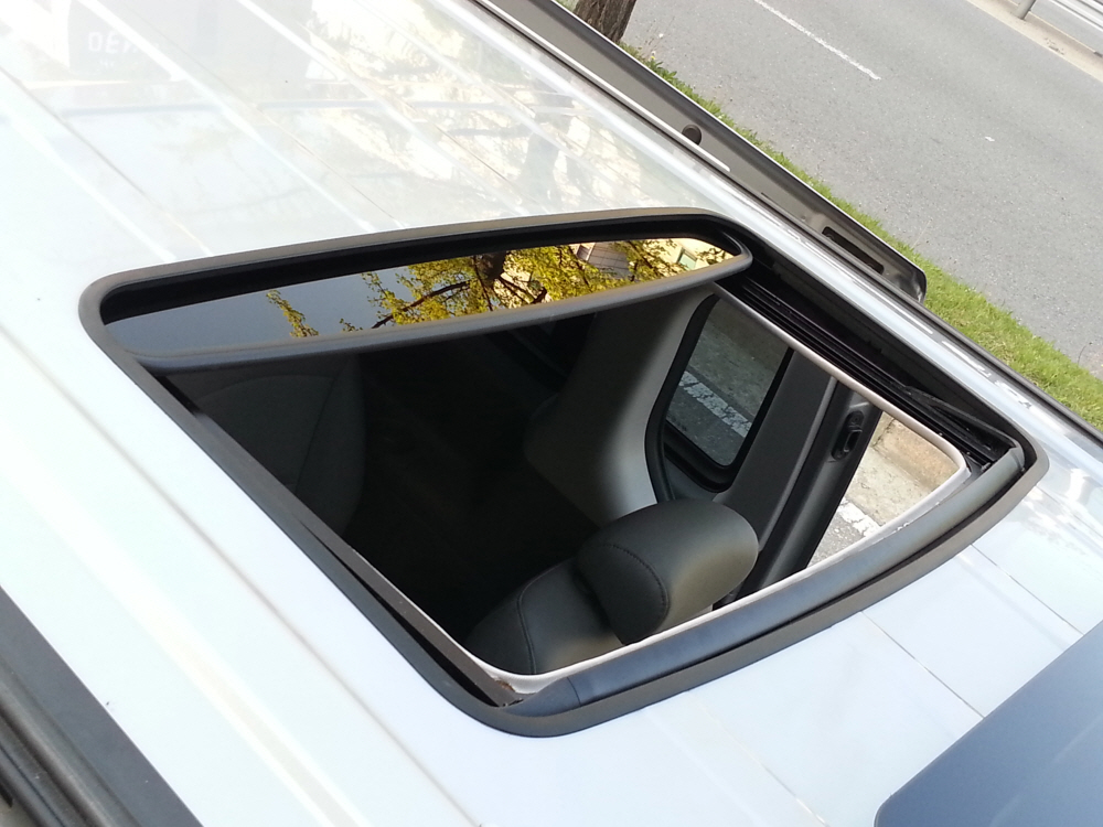 /user/c/cocosunroofs/editor/2406/a8c2a78bf8426c95e5aba6f4bbf00c2c_1718012249_3387.jpg 이미지크게보기